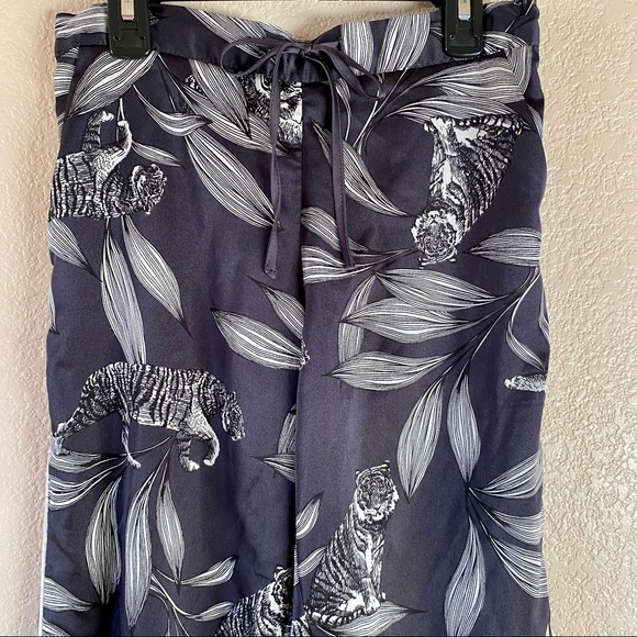 Etam dark grey satin sleeping pants - Picture 2 of 4